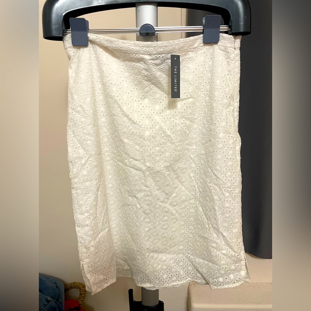White skirt, NWT, The Limited, Size 10